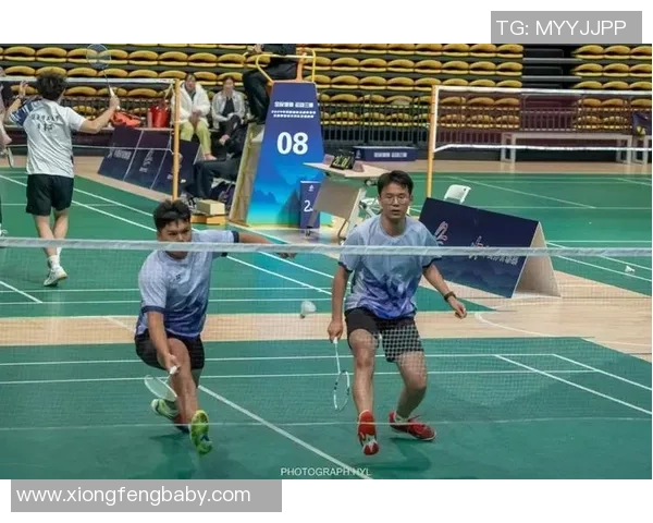 西安羽毛球队在全国羽毛球状态排行榜中荣获第九名的佳绩